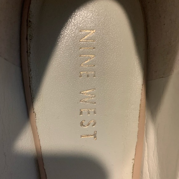 Nine West Nude/Tan Classic Pumps in Great Condition! - Picture 5 of 11